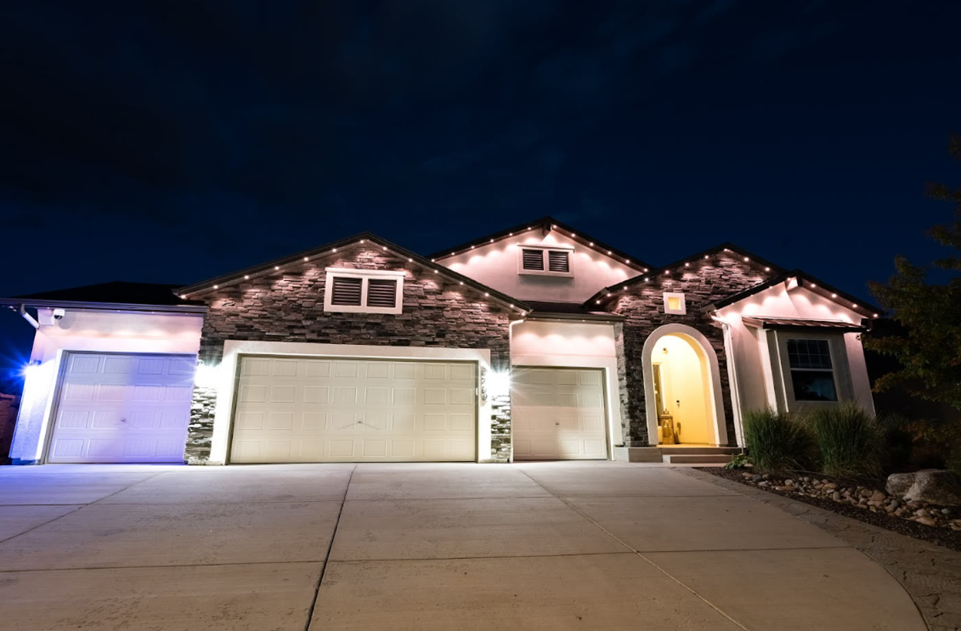 Home with clean white Permanent Roofline Lighting